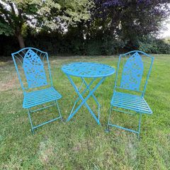 Teal metal garden set (new)