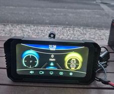 motorbike sat nav Dash cam recording Apple carplay android auto