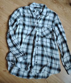 White Black/ Shirt  Size 14