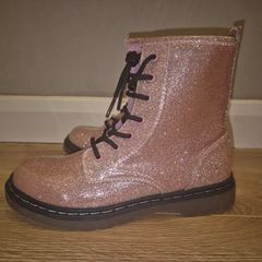 dunnes girls boots size 4
