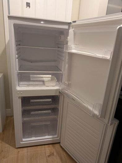 Fridge freezer