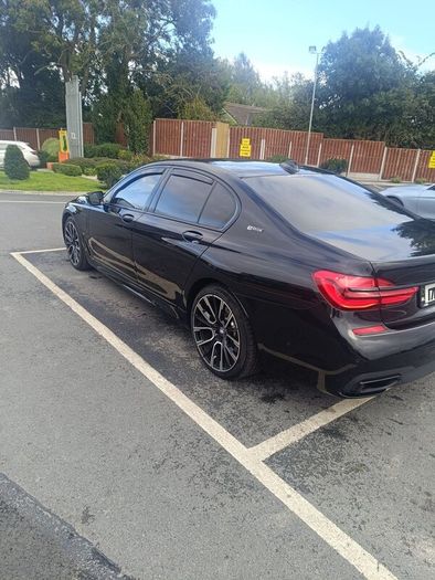 BMW 7-Series 2017