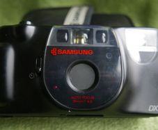 Samsung AF200 DX 35MM Film Camera Compact Point & Shoot Vintage Black 1990s - Tested