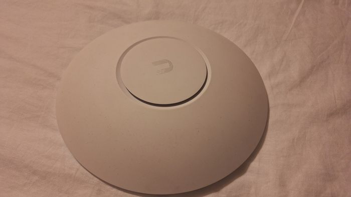 Unifi ACHD wifi5 with PoE injector