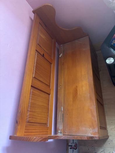 toy bench