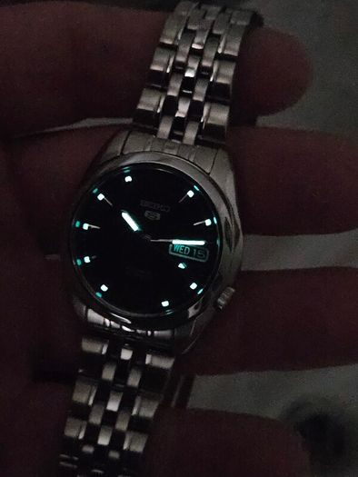 Watch Seiko 5 Automatic.