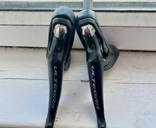 Shimano Ultegra ST-R8020 shifters (R8000)
