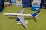 Thomas Cook 1:200 scale model airplane, Boeing 757 aircraft
