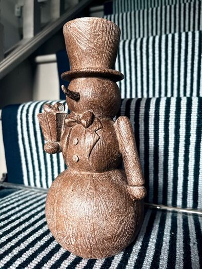 New bespoke 26cm high rustic wood effect  table top snowman