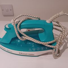 Russell Hobbs iron with ceramic plate
