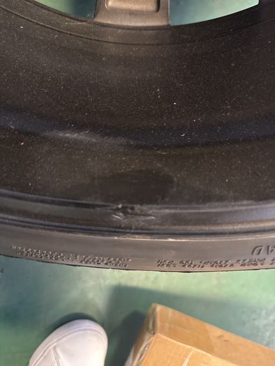20" Tesla model 3 performance wheel (x1)