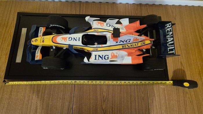 A 1:6 scale (32 inches long Formula 1 car) limited edition model of the 2007 Season ING Renault R27 F1 Team car