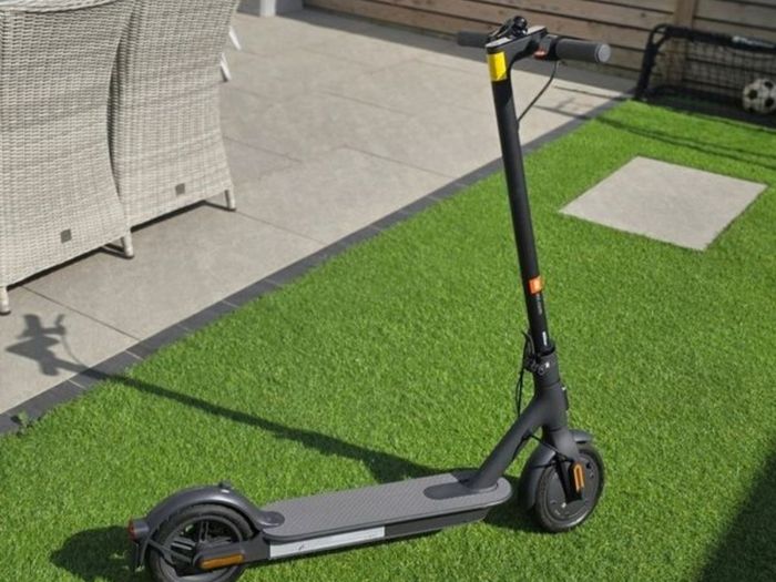 Xiaomi Mi Electric Scooter Essential