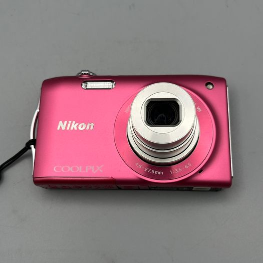 Nikon Coolpix S3300 16MP Digital Camera Pink - Boxed - Full Kit