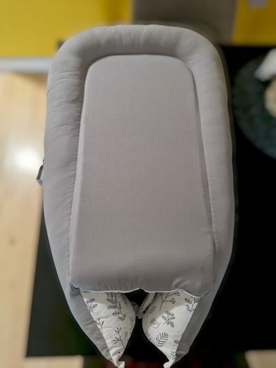 Baby Nest- Like New