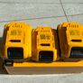 dewalt 18v / 20 volt battery set 4Ah and 2Ah Image 8