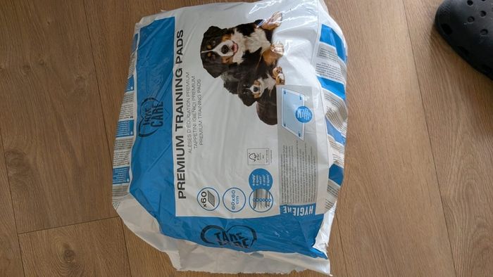 Bulk Puppy Training Pads. Approx. 180 Pads