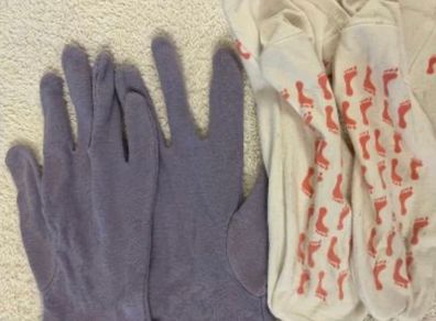 Cotton Moisture Gloves & Socks