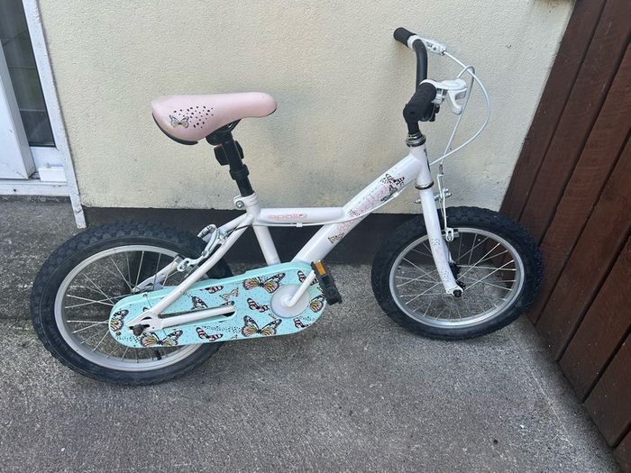 Girls bike