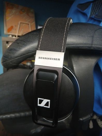 Sennheiser Urbanite headphones