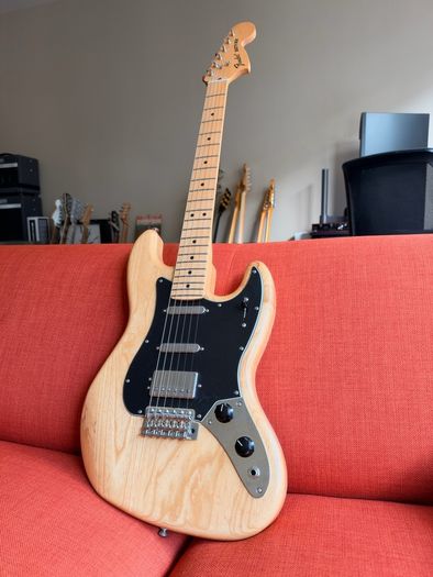 Fender Sixty Six