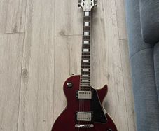 Red Pearl guitar