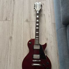 Red Pearl guitar