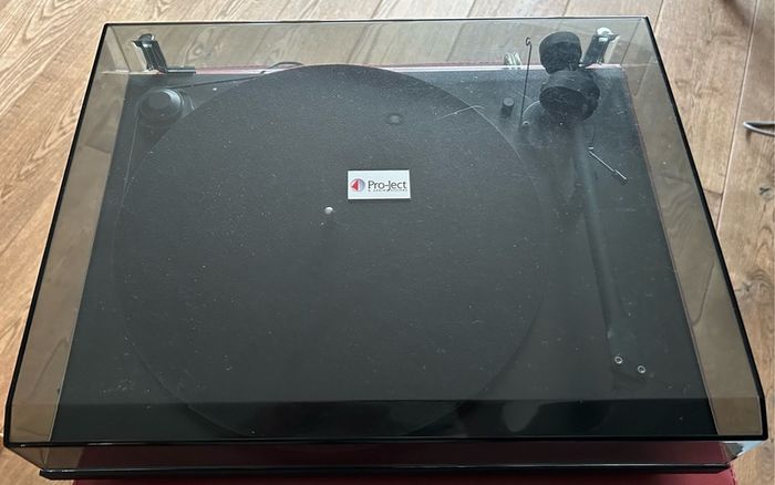 Pro-ject Essential 2 turntable