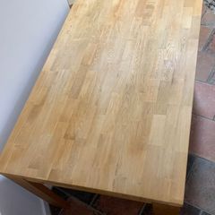 Solid Oak Extendable Dining Table Diamond Furniture excellent Condition