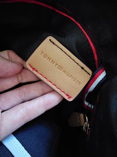 Tommy Hilfiger Crossbody Messenger Bag