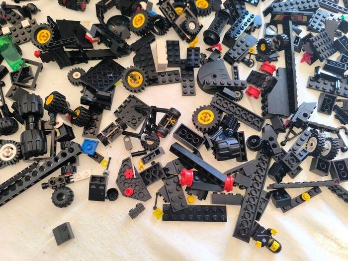 Vintage 80s Lego Bundle