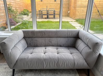 Beautiful 2 seater Couch