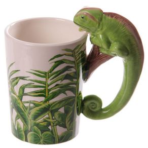 BRAND NEW Chameleon Ceramic Shaped Handle Mug