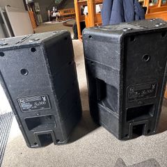 2x EV SX300 speakers