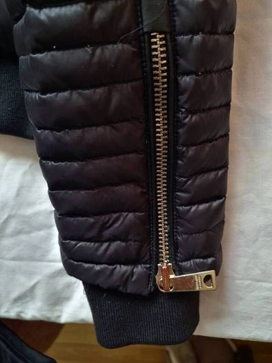 Holland copper down puffer jacker Size medium Pit to pit 20" black Hooded in good condition