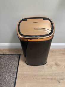 58 litre hands-free sensor bin with 5-yr guarantee