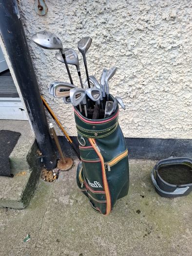 Full set of clubs suit beginner