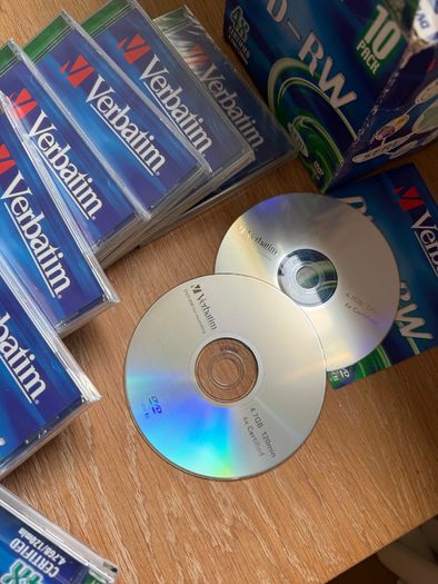 New blank DVDs with cases x 9