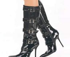 Lacquered black  boots 36