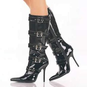 Lacquered black  boots 36