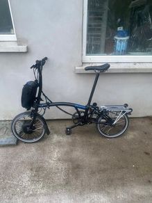 Brompton Electric M Model 3 Speed, Mint Condition and Rear Carrier