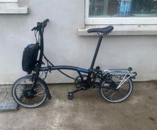 Brompton Electric M Model 3 Speed, Mint Condition and Rear Carrier