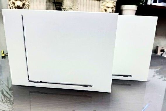 MacBook Air 13-inch, Apple M5 chip, 10C CPU, 8C GPU, 16GB 512GB