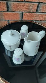 Rennie Mackintosh Porcelain Set (Earthenware, Glasgow)