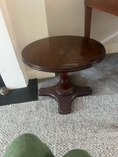Mahagony table