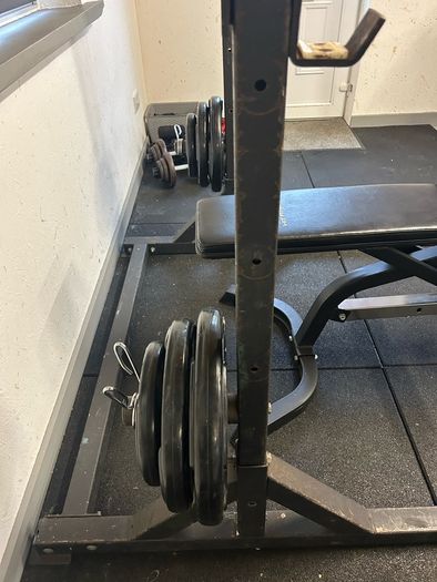 Half Rack with Bars and plates
