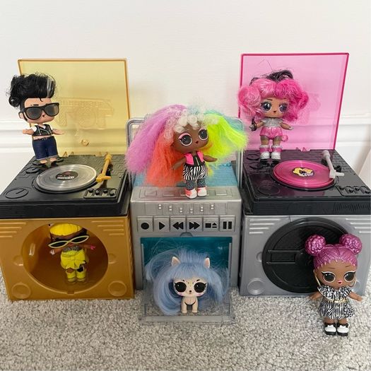 L.O.L dolls and Car