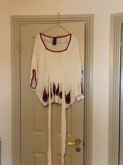 Cream knitted top with belt tie