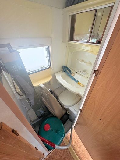 Avondale Caravan with Awning