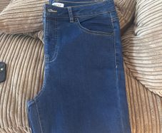 ladies stretchy jeans